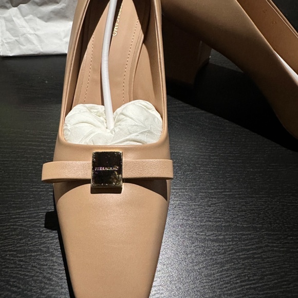 FERRAGAMO - Myra 60mm Lamb Smooth Leather, Amaretti (Size US 8) - Picture 9 of 10